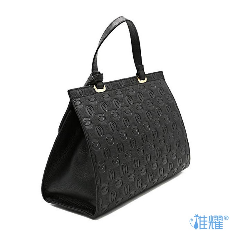 包包個(gè)性化定制